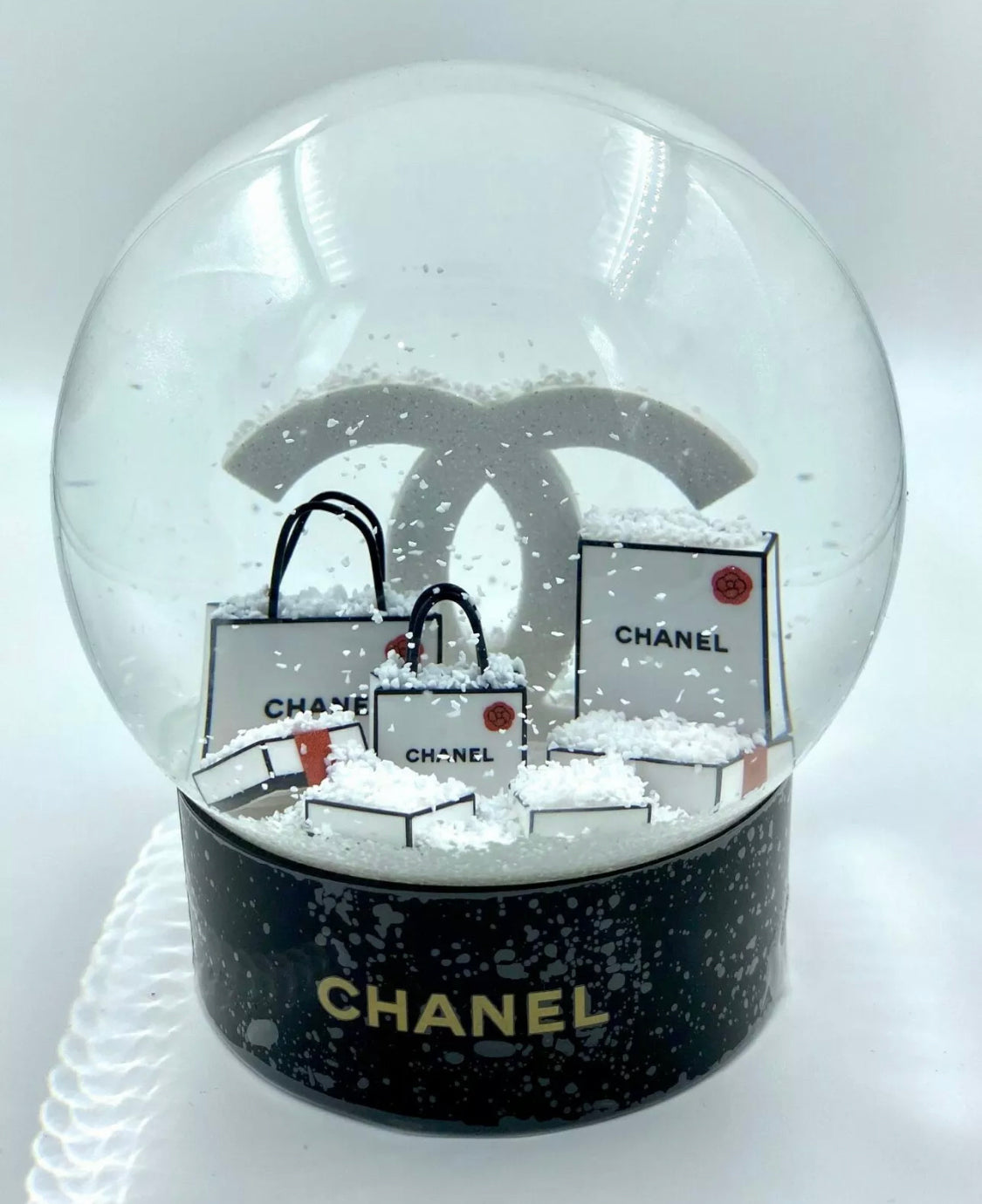 Mini CHANEL Christmas snow globe n° 5